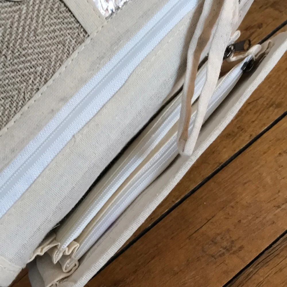 N/A stylish beige